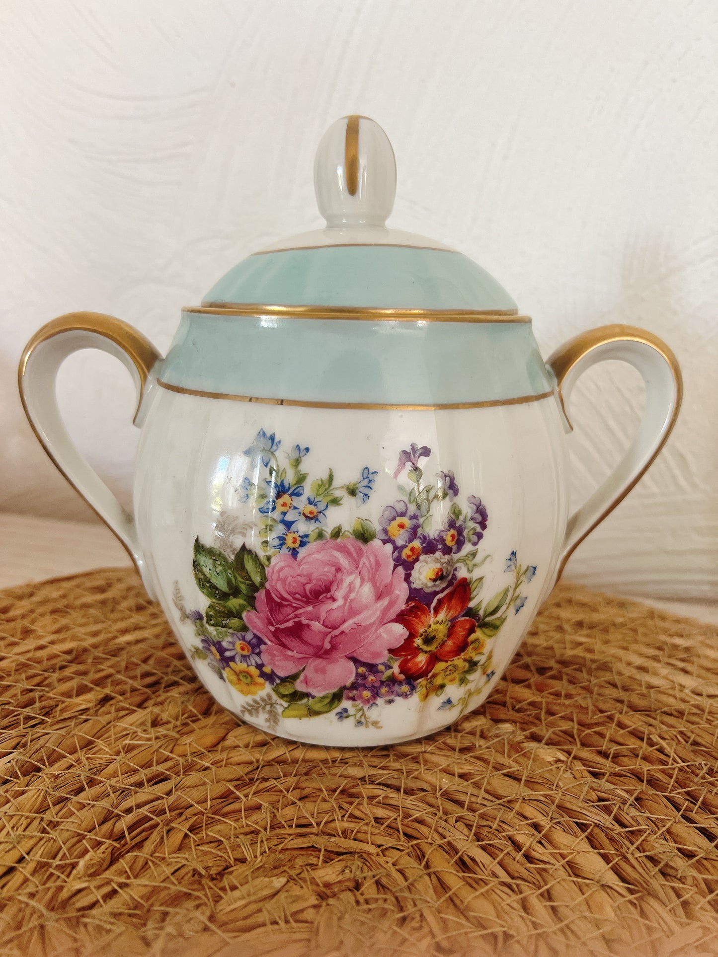 Sucrier en porcelaine de Limoges par chastagner