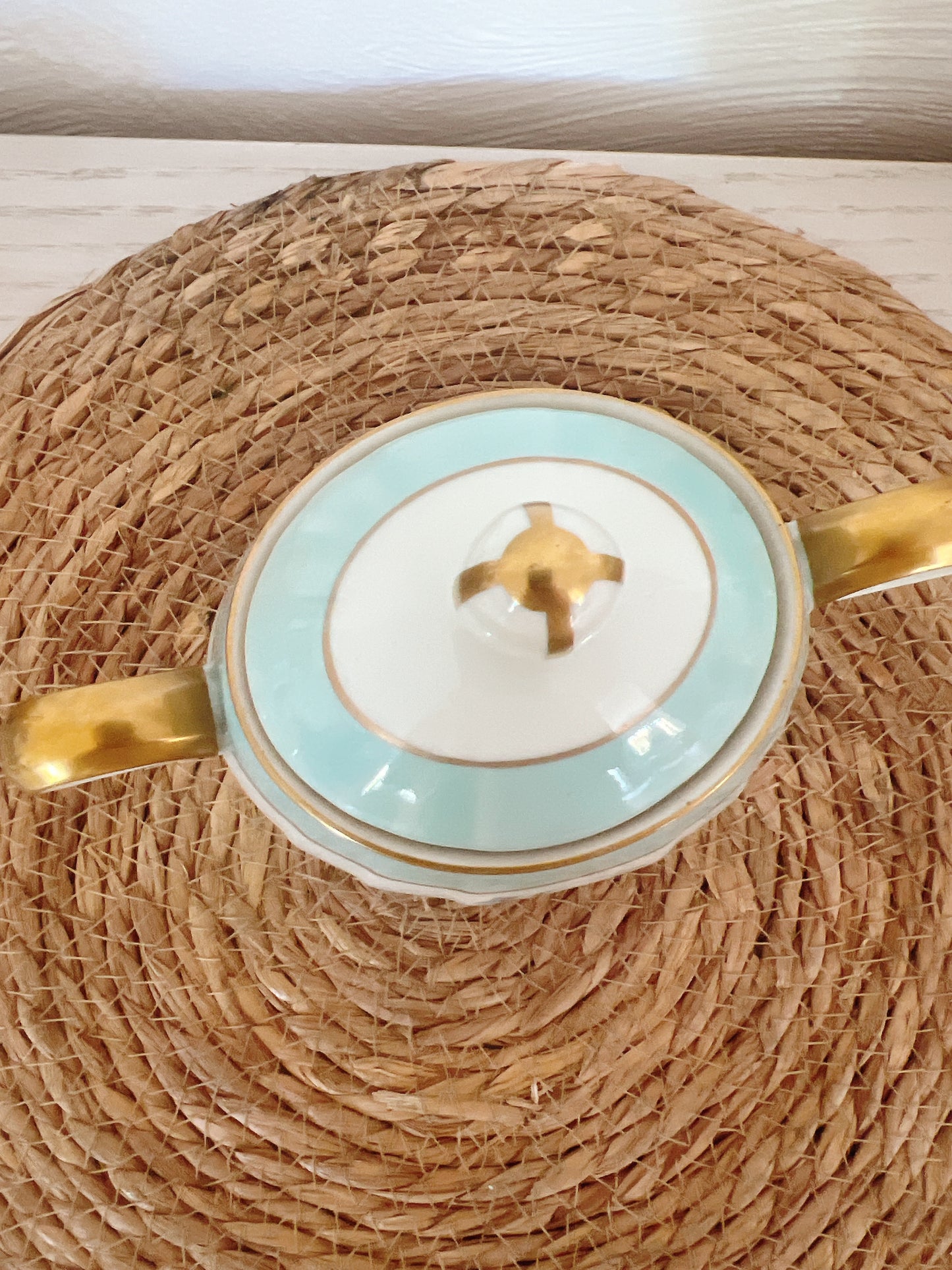 Sucrier en porcelaine de Limoges par chastagner