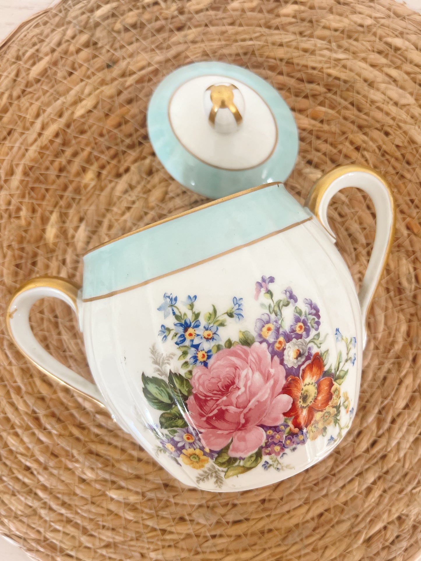 Sucrier en porcelaine de Limoges par chastagner