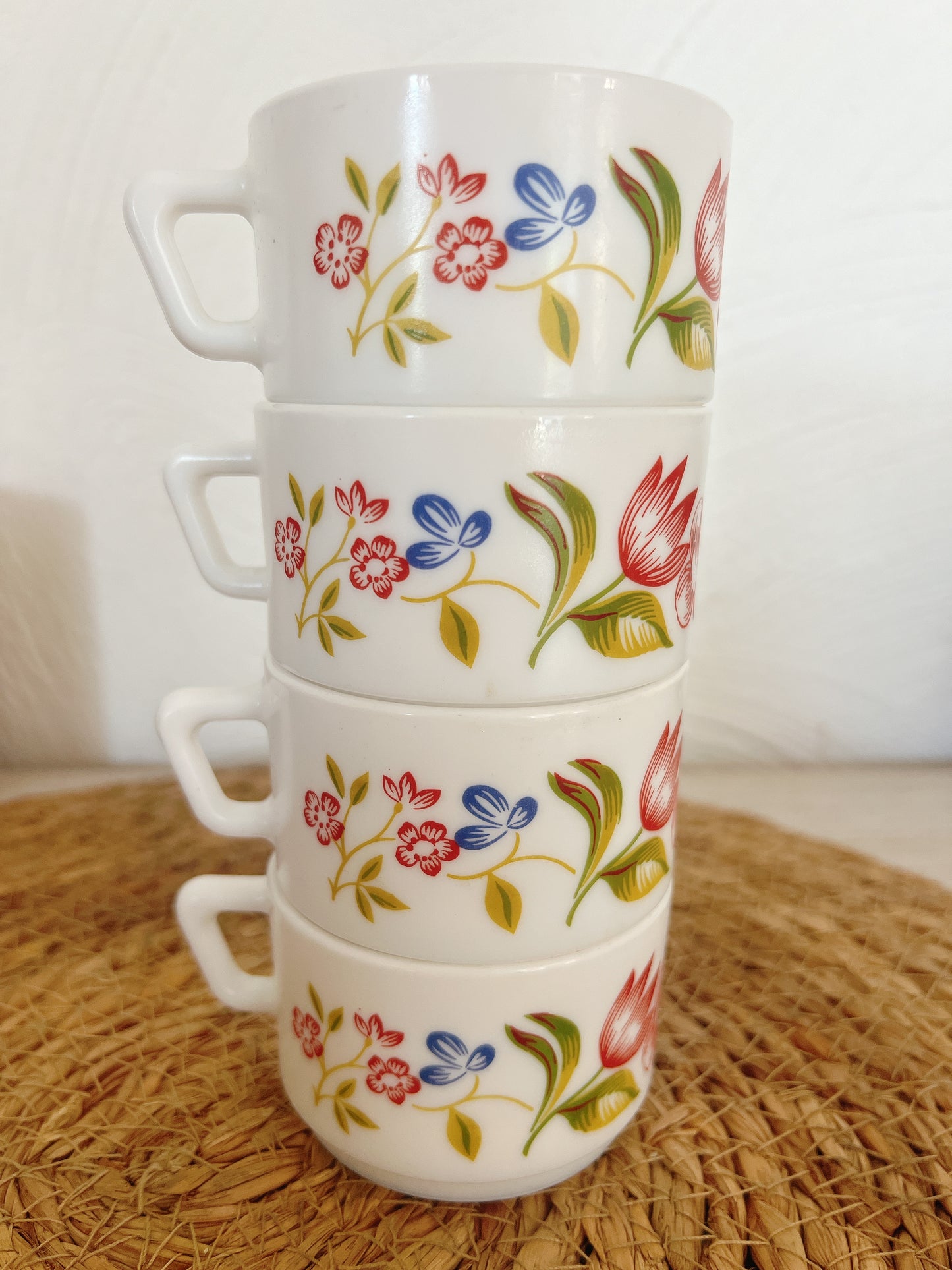 Tasse arcopal fleurs