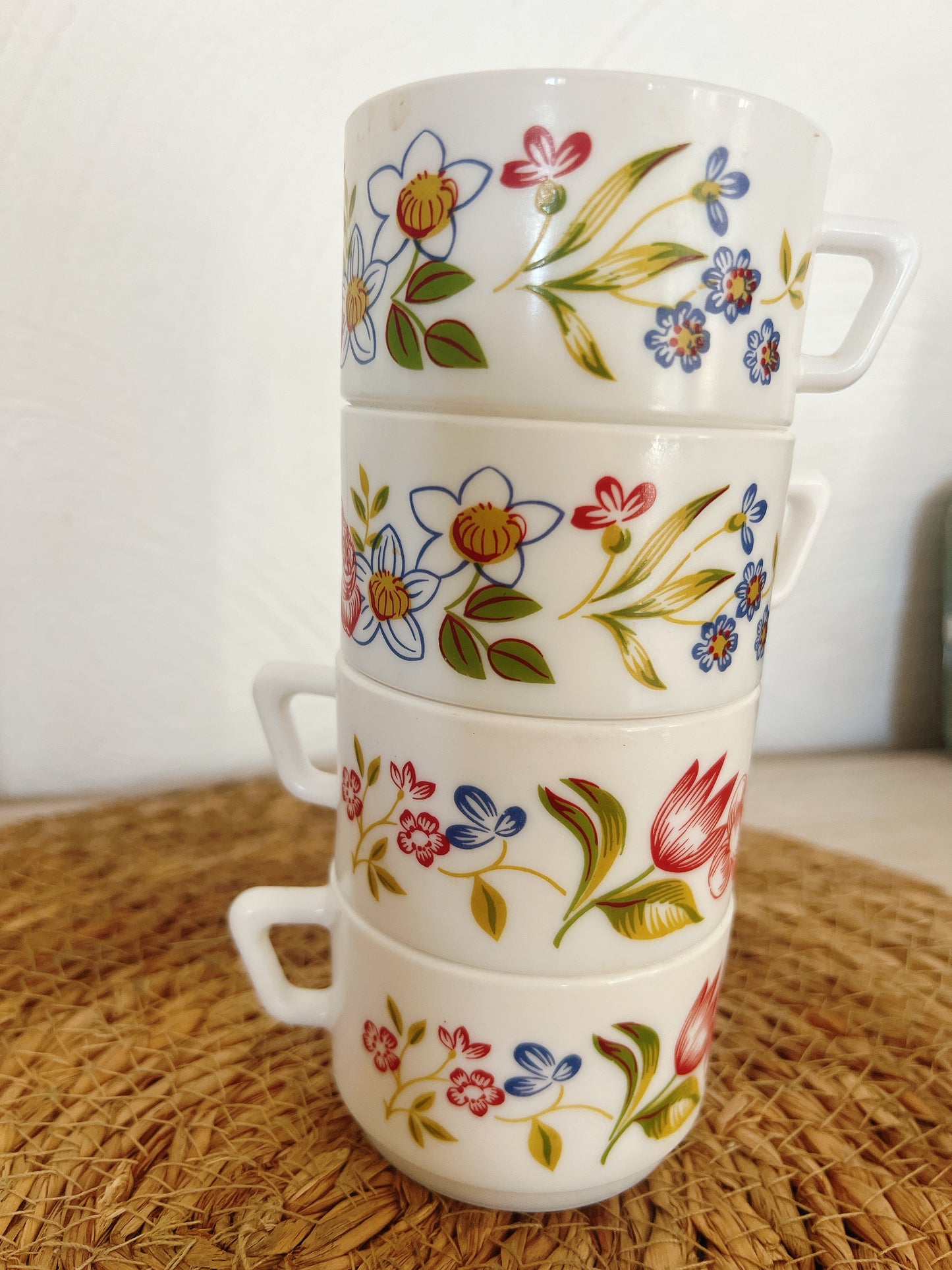 Tasse arcopal fleurs