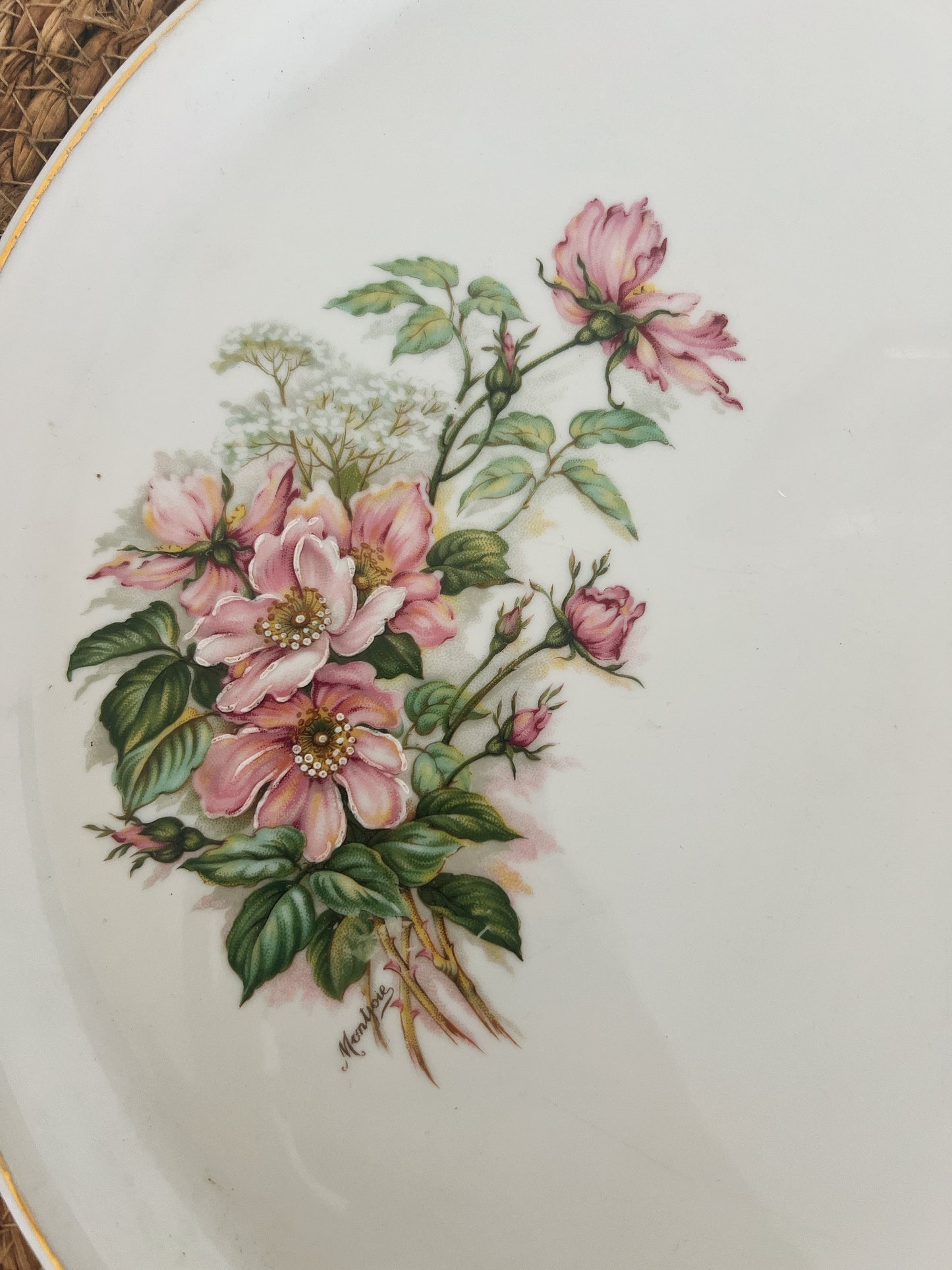 Plat de service gâteau fleurs rose en porcelaine de Limoges