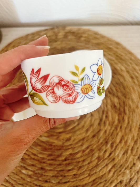 Tasse arcopal fleurs